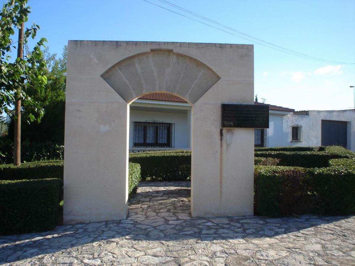 Hostal Roca Fayón Eksteriør bilde